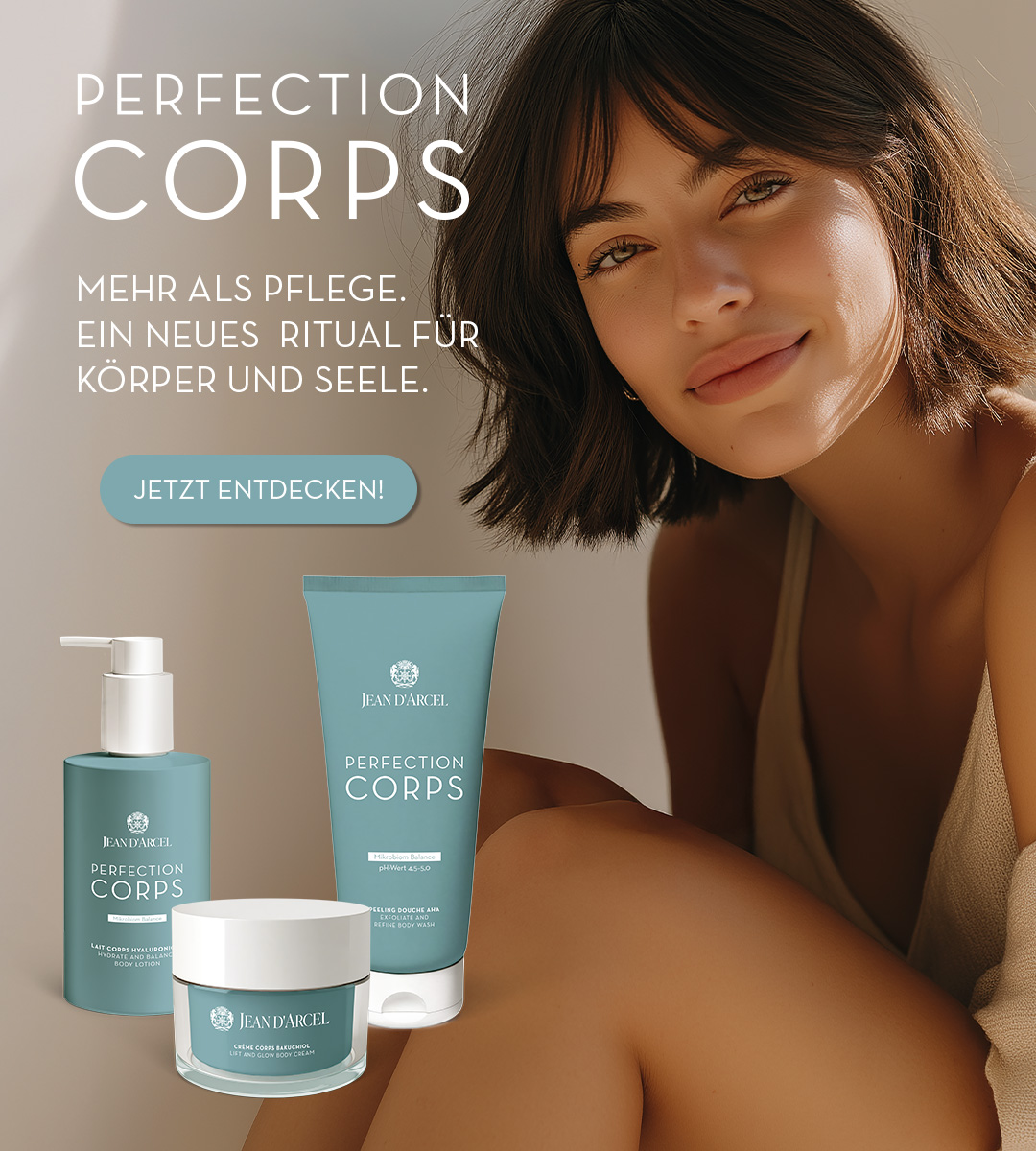 Produktabbildung Perfection Corps mit lächelnder Frau im Hintergrund.